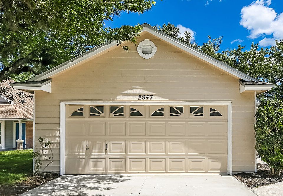 1st image of 2847 Lantana Lakes Dr W