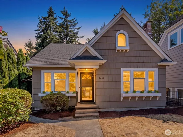 2650 Walnut Avenue SW, Seattle, WA 98116