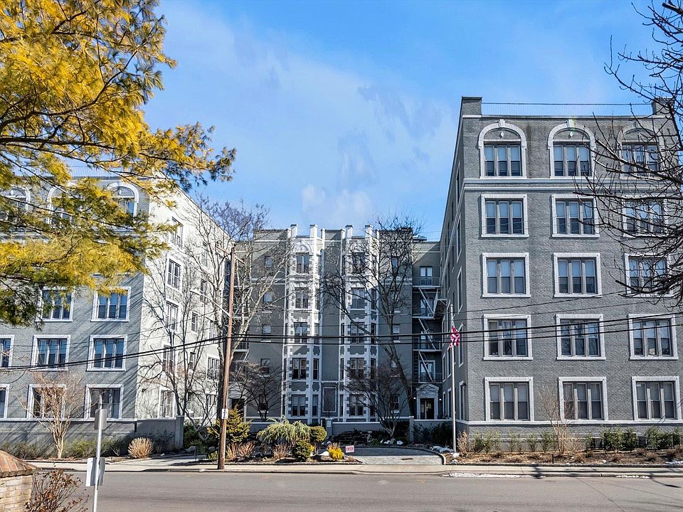 1st image of 1175 E. Broadway #1J