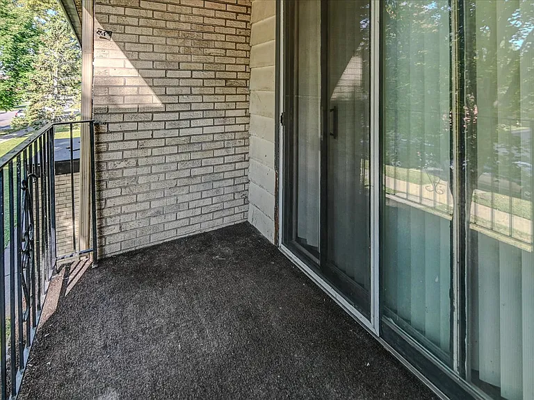 1802 Lake Point Dr #4 — Photo 20