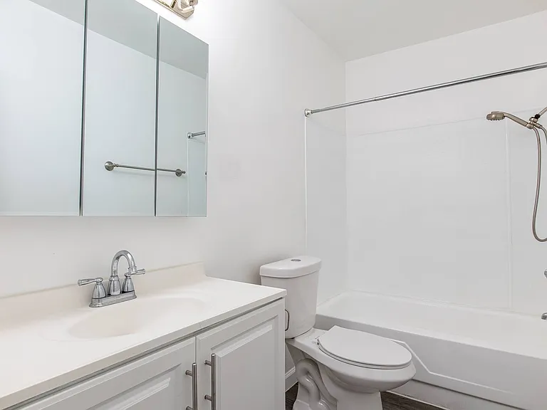 Langdon apts — Photo 8