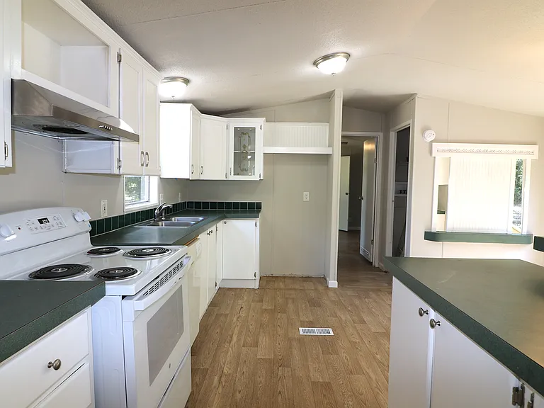 112 Private Road 483 — Photo 7