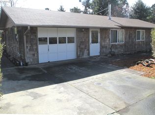 1130 1st St NE, Bandon, OR 97411