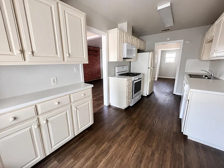5101 Guadalupe St #A — Photo 6