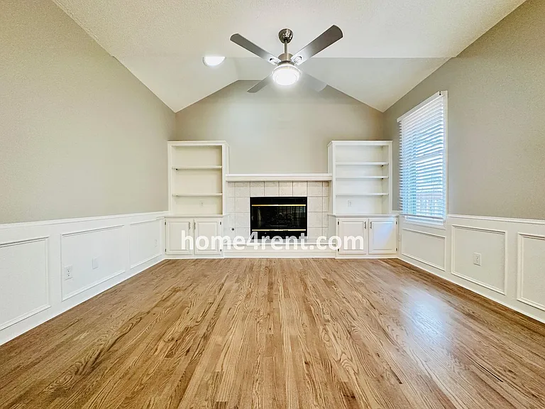902 Sherman Pkwy — Photo 26