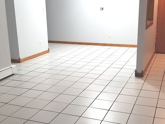 3rd image of 864 Winesap Ct APT 208