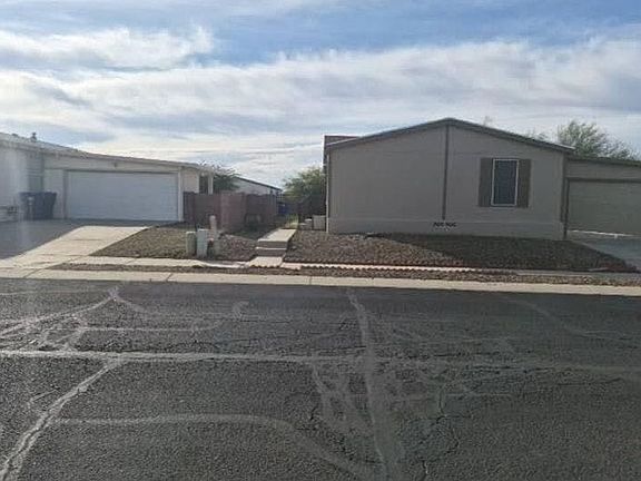 3rd image of 6120 E Thunder River Dr