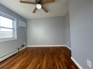 92 E Valley Stream Blvd APT 3, Valley Stream, NY 11580