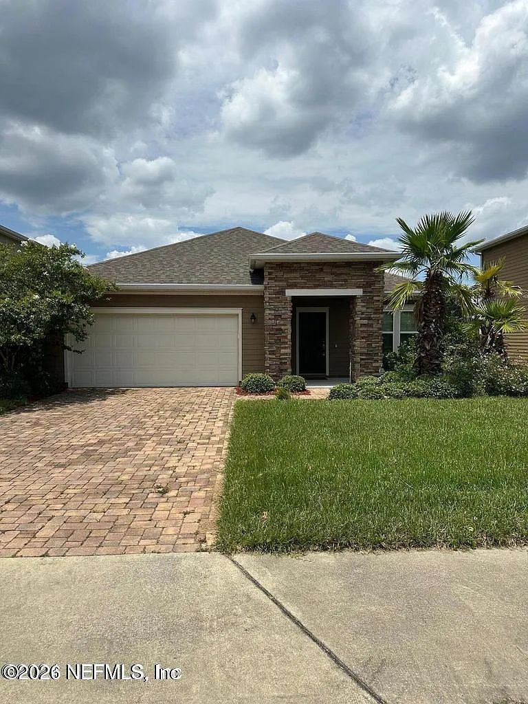 3 bed, 2.0 bath, 2064 sqft, $2,350 — Photo 1