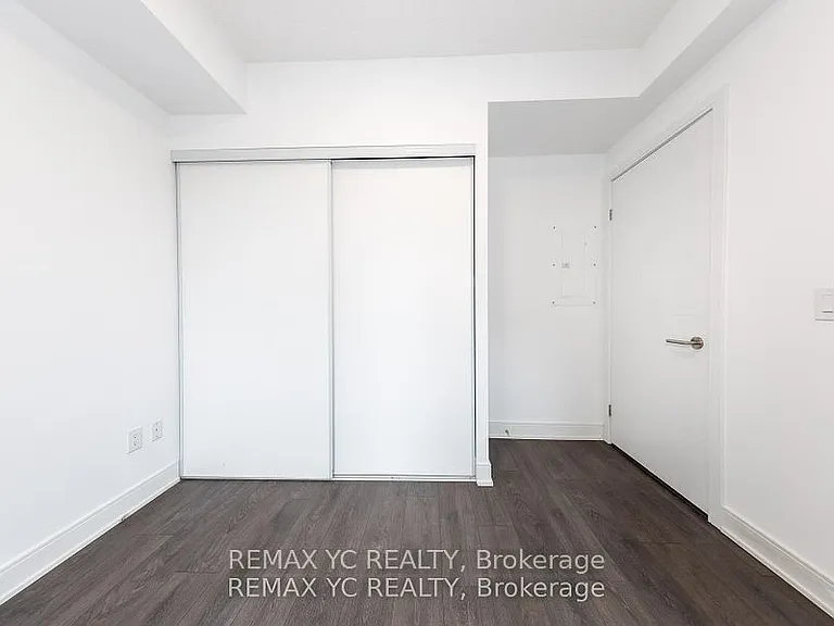 525 Adelaide St W #217 — Photo 15
