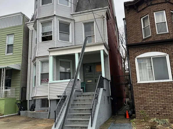 129 Highland Avenue image 1 of 19