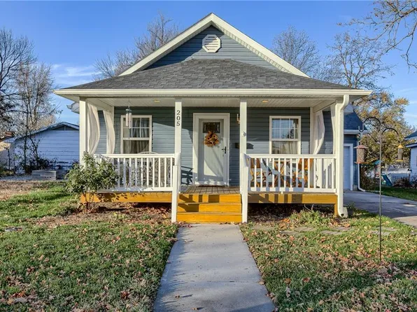 205 E Mill St, Gallatin, MO 64640