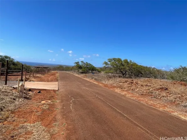 188 Kaula Rd, Maunaloa, HI 96770