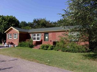 5 McKnight Rd, Humboldt, TN 38343