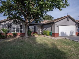 1052 N Elderwood St, Porterville, CA 93257