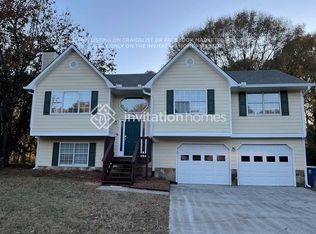 2065 Blackberry Ln, Auburn, GA 30011