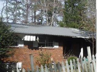 906 Ridge Dr, Weaver, AL 36277