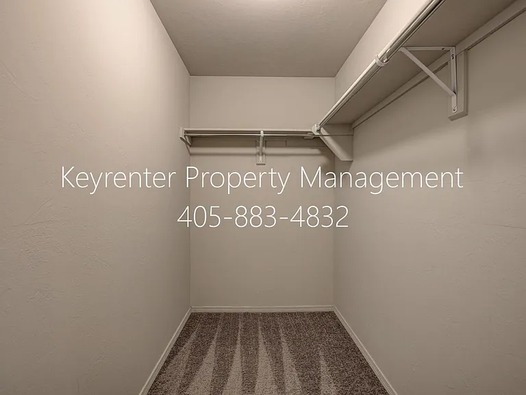 440 Fox Den Dr — Photo 4