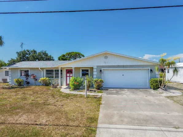 829 E 7th St, Englewood, FL 34223
