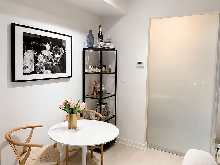 20 Bruyeres Mews #313 — Photo 4