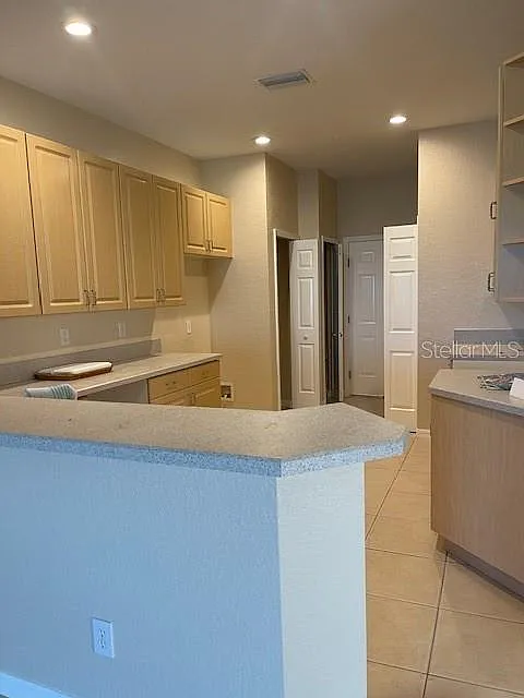 2 bed, 2.0 bath, 1329 sqft, $2,000 — Photo 3