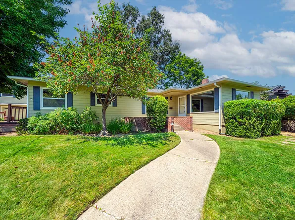 107 Granite St, Ashland, OR 97520