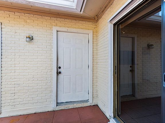 4th image of 3581 SE Cobia Way