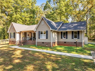 126 Edinburg Rd, Pickens, SC, 29671