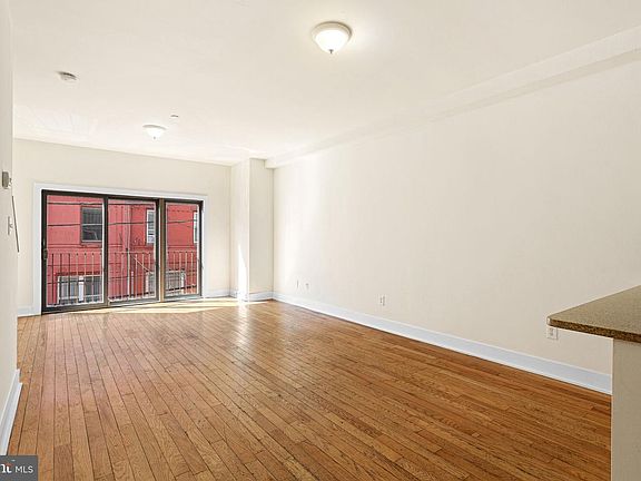 5th image of 1921 N Gratz St
