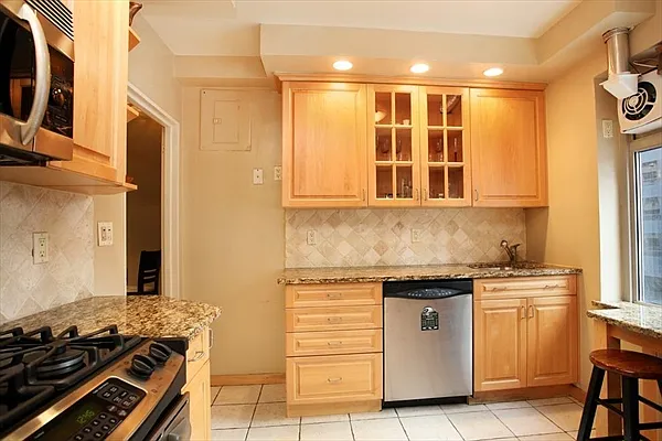 Sold by Citi Habitats | media 13