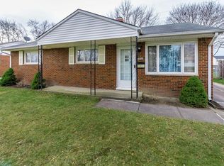 385 Chestnut Dr, Berea, OH 44017