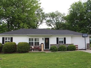 402 W Tanner St, Brownstown, IN 47220