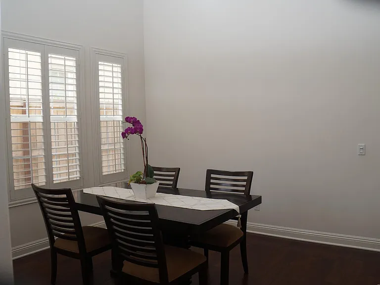 1052 Breakaway Dr — Photo 6