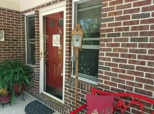 857 Waterford Dr, Frederick, MD 21702