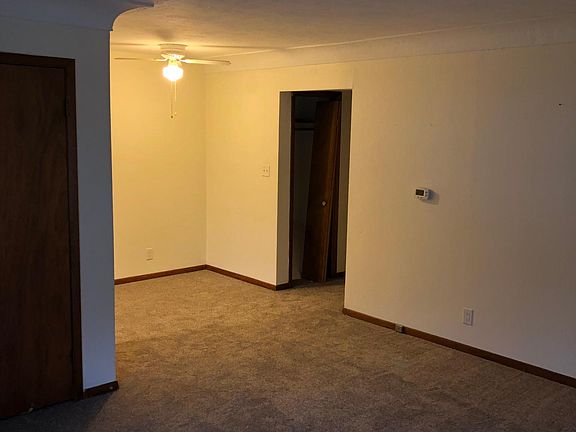 Living Room/Dining