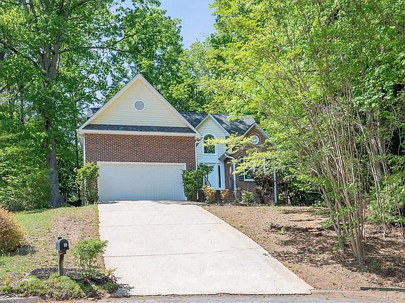 2nd image of 10 Fox Ridge Way