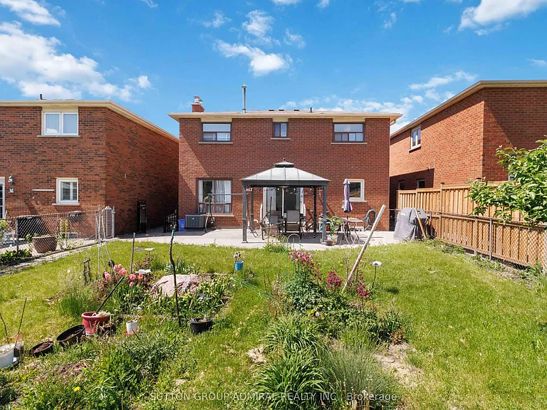 87 Marita Pl #MAIN UPPER FLR — Photo 30