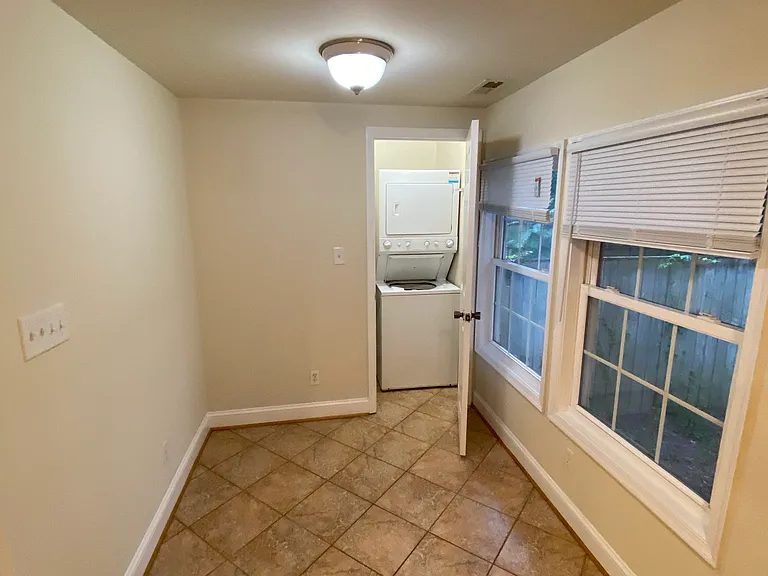 3115 Parkwood Ave — Photo 26