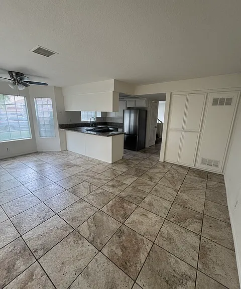 253 W Center St #1 — Photo 6