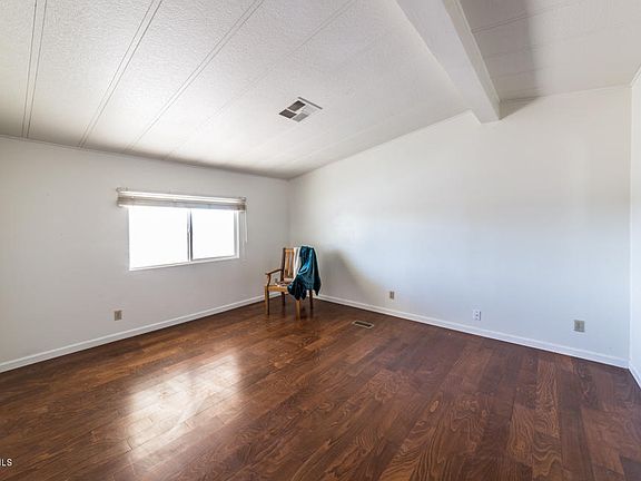 5th image of 36648 W Jones Ave