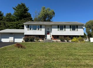98 Barnes Rd, Washingtonville, NY 10992