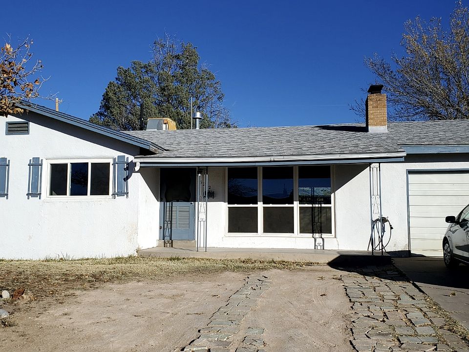 1st image of 3212 Cardenas Dr NE