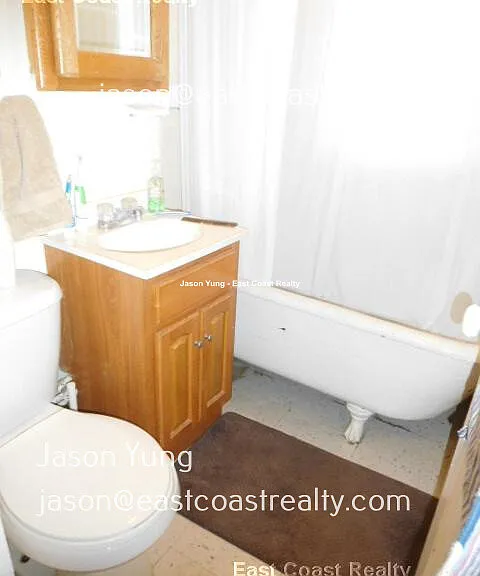 64 Woodstock Ave #4 — Photo 11