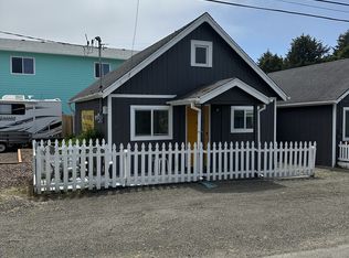 20 Fern St, Gleneden Beach, OR 97388