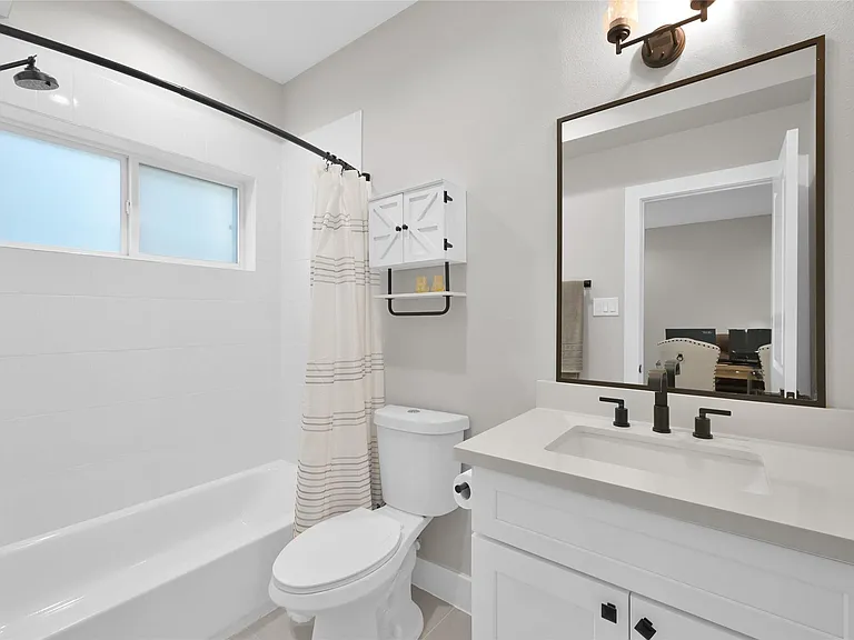 2103 Bevis St — Photo 10