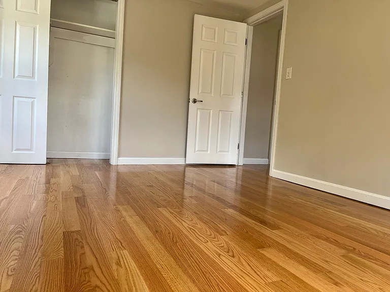 51 Intervale Ave #2 — Photo 4