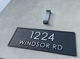 1224 Windsor Rd