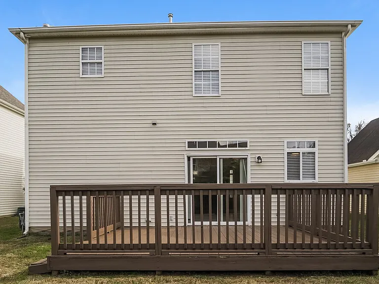 5827 Waverly Lynn Ln — Photo 17
