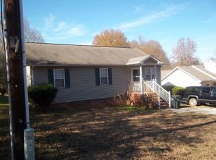 1918 Willow Rd, Greensboro, NC 27406