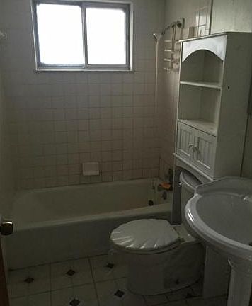 4th image of 3435 Ginger Dr
